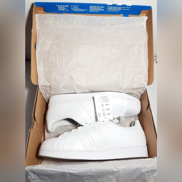 ADIDAS SUPERSTAR TRIPLE WHITE MEN'S US SIZE 12.5 BRAND NEW IN BOX - Picture 3 of 15